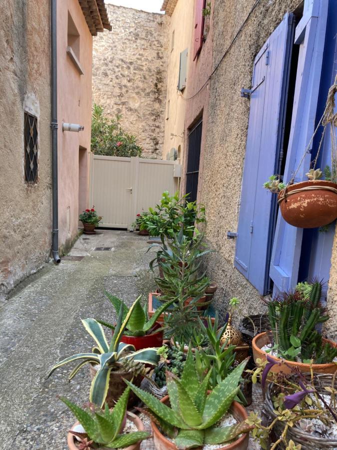 Maison De Village Avec Vue Eguilles Exterior photo